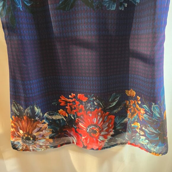 CABI ARTIST CAMI SIZE MEDIUM TANK TOP BLUE MAROON FLORAL SLEEVELESS LINED - Picture 4 of 8